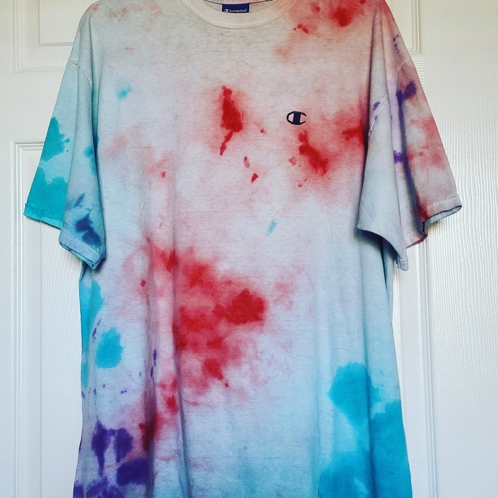 Tie dye mens L tall Champion shirt